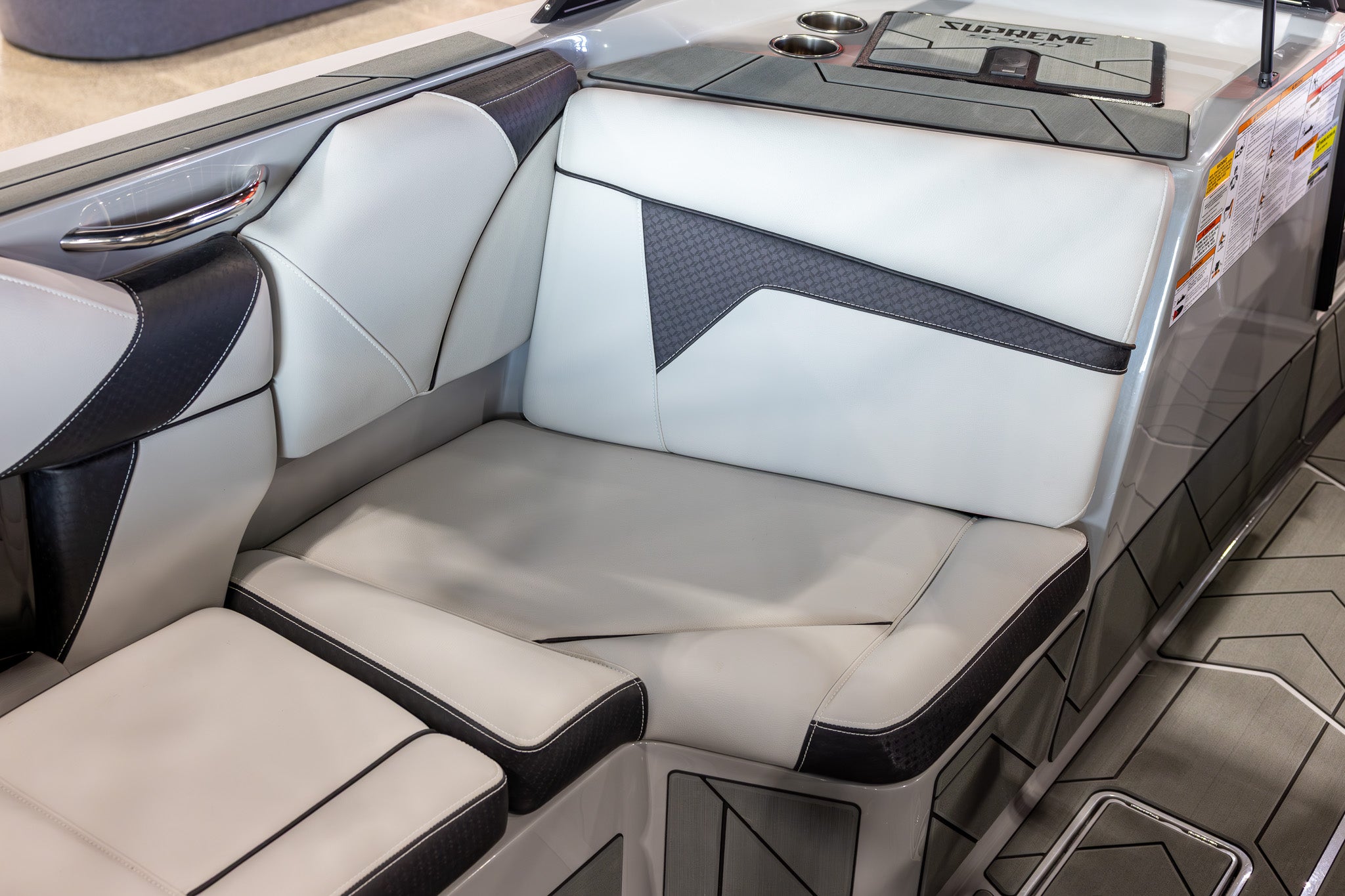 2026 SUPREME S220